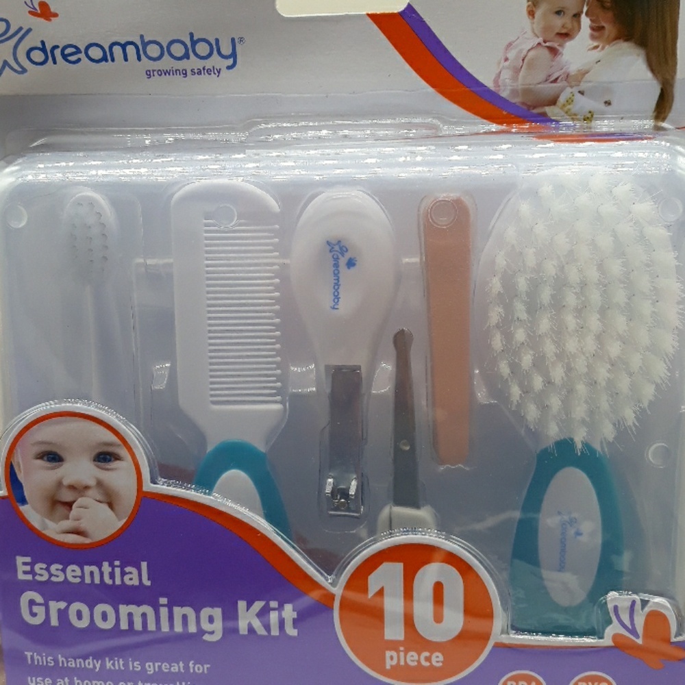 ESSENTIAL GROOMING KIT